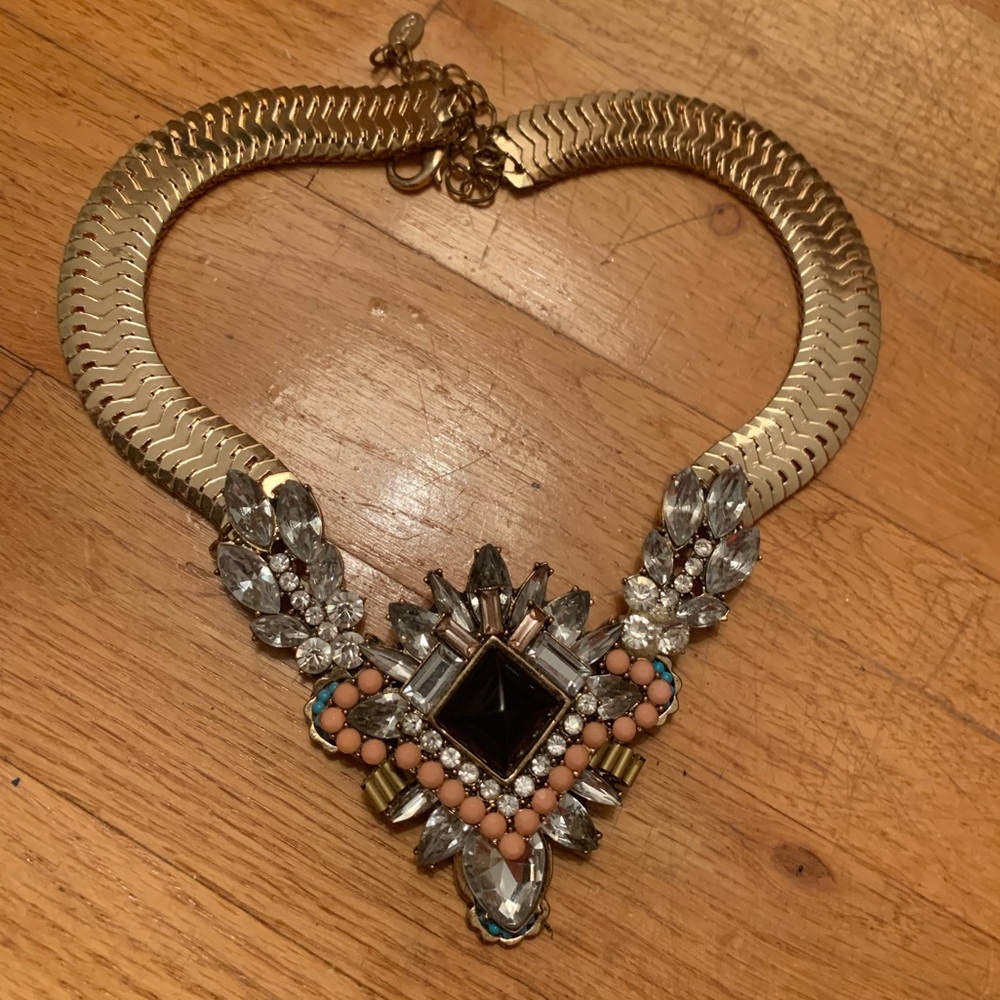 Statement necklace